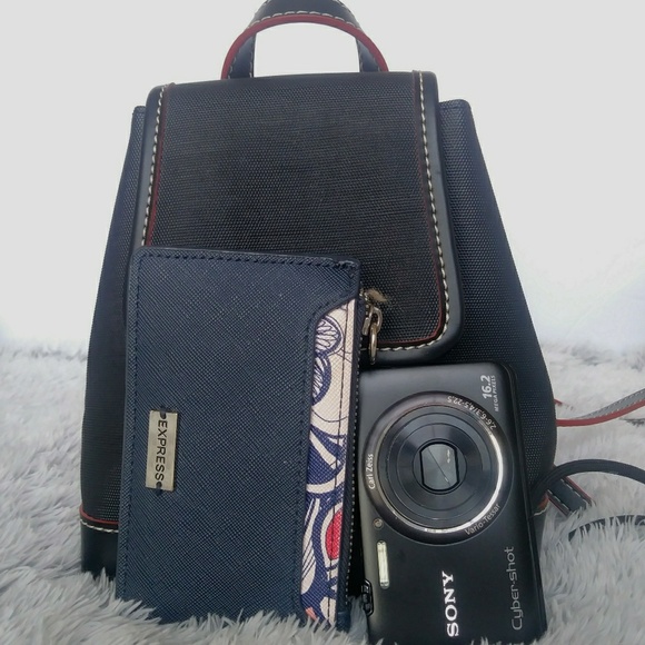 Vintage Tommy Hilfiger Mini Backpack - Picture 7 of 8